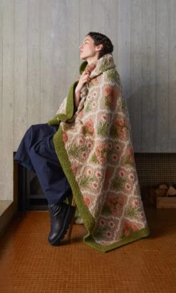 Isfa Wool Blanket