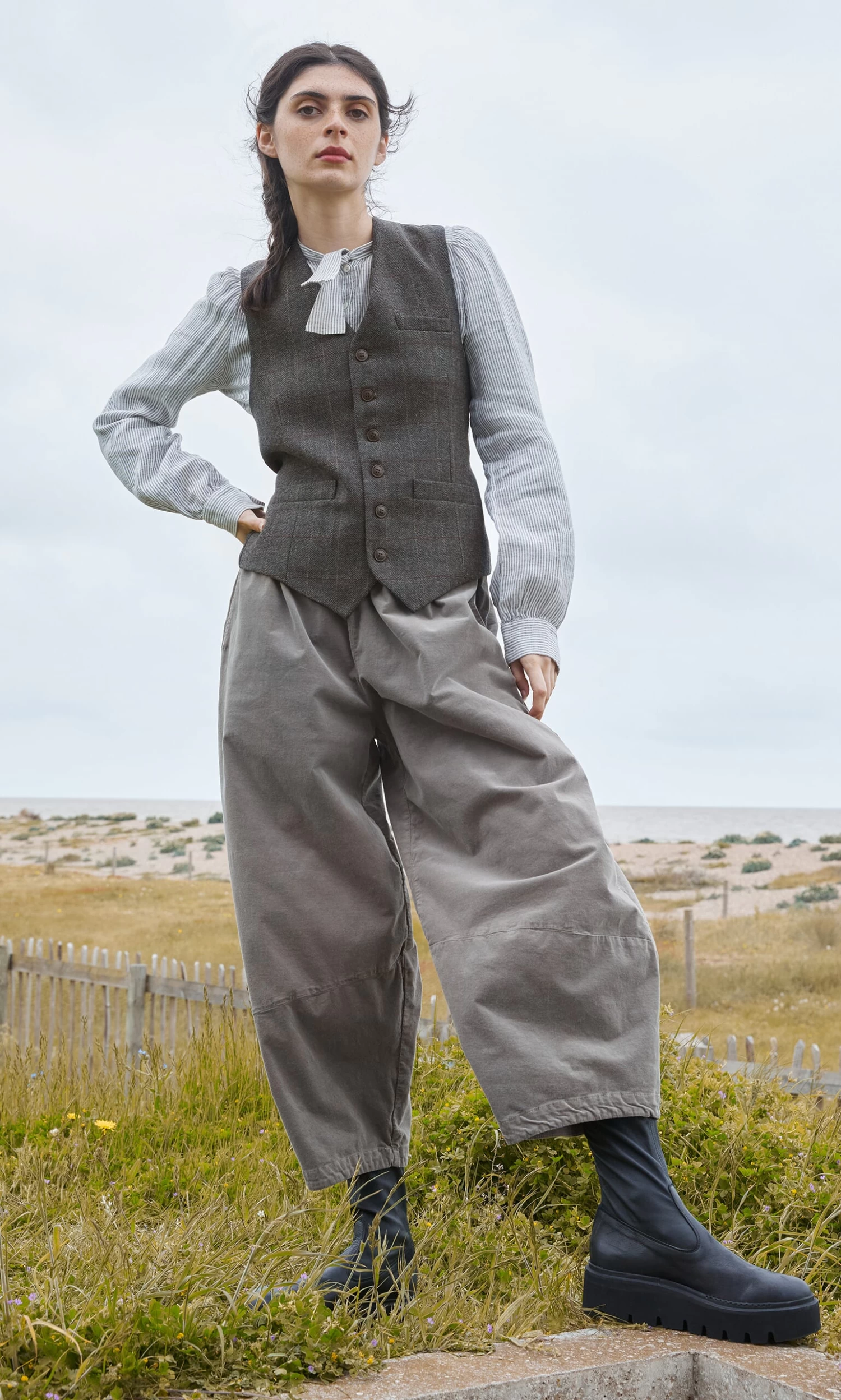 Tweedy Waistcoat - Image 2
