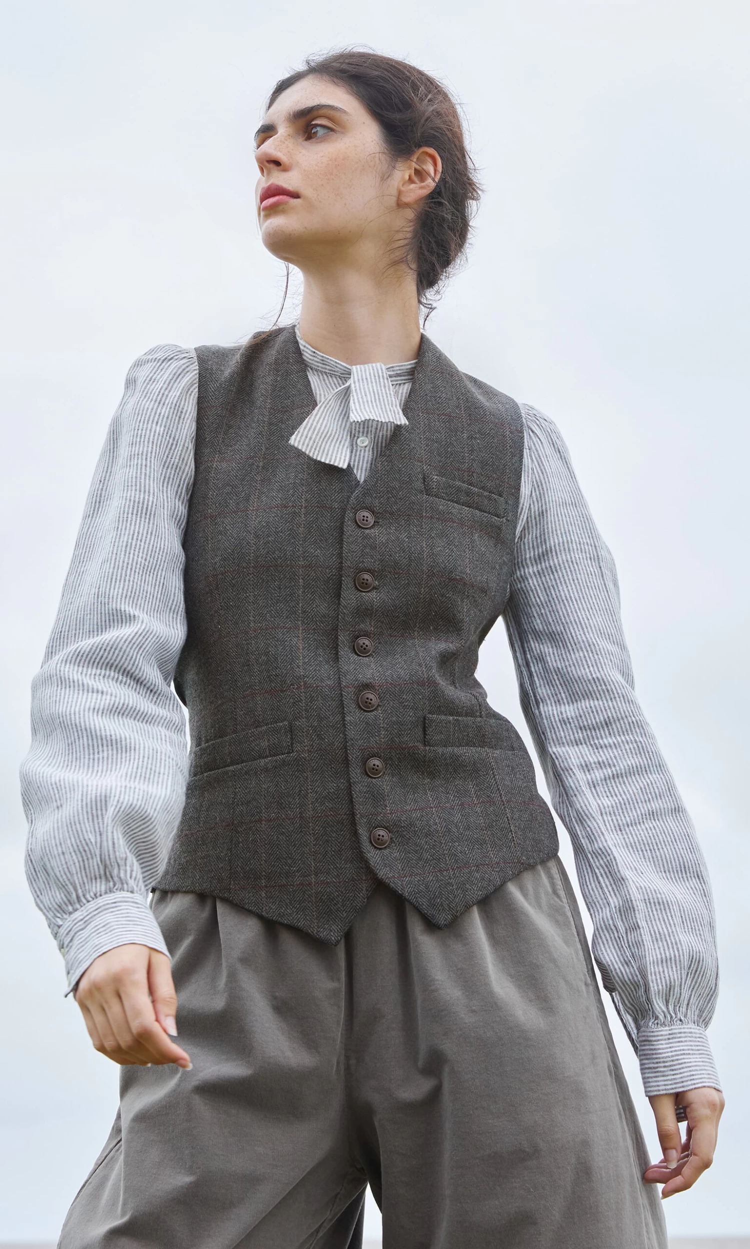 Tweedy Waistcoat - Image 4
