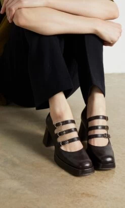 Chie Mihara Aver Pumps