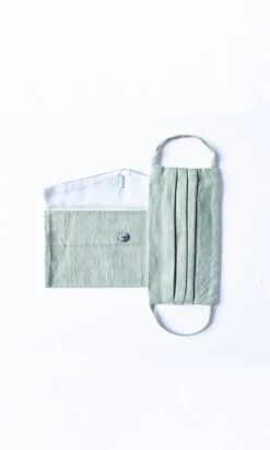 Pleated Face Mask & Pouch - Leaf
